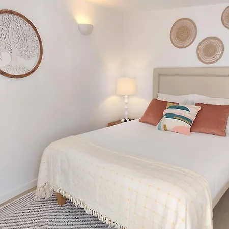 Oceans Window Apartment *