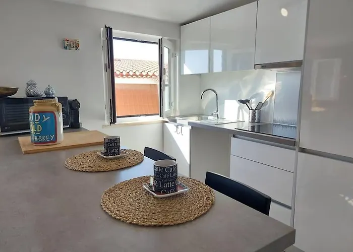 Oceans Window Apartman